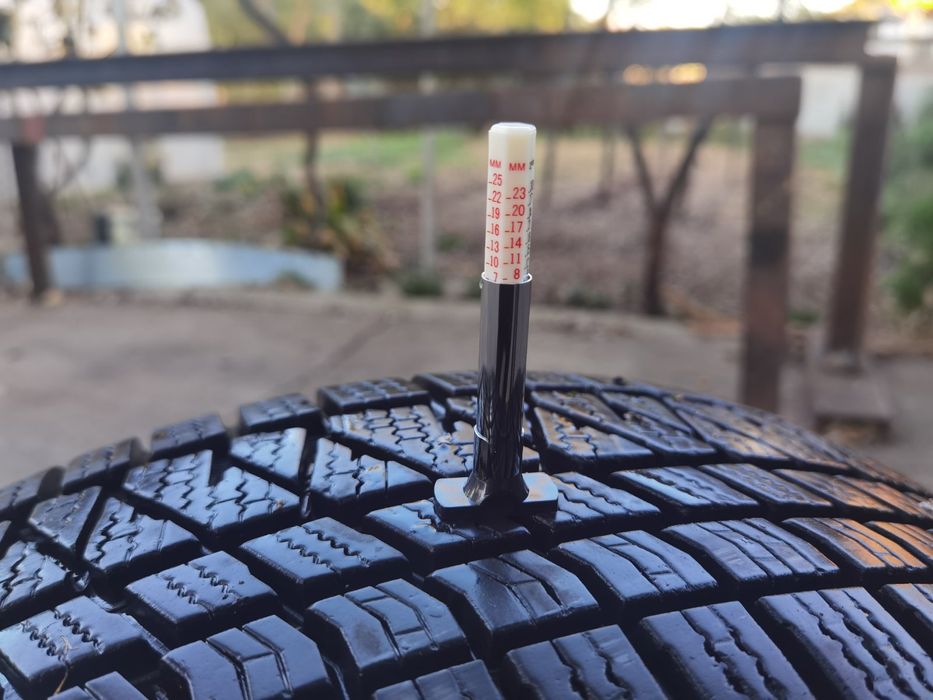 Зимни гуми 215/60 R17 с джанти