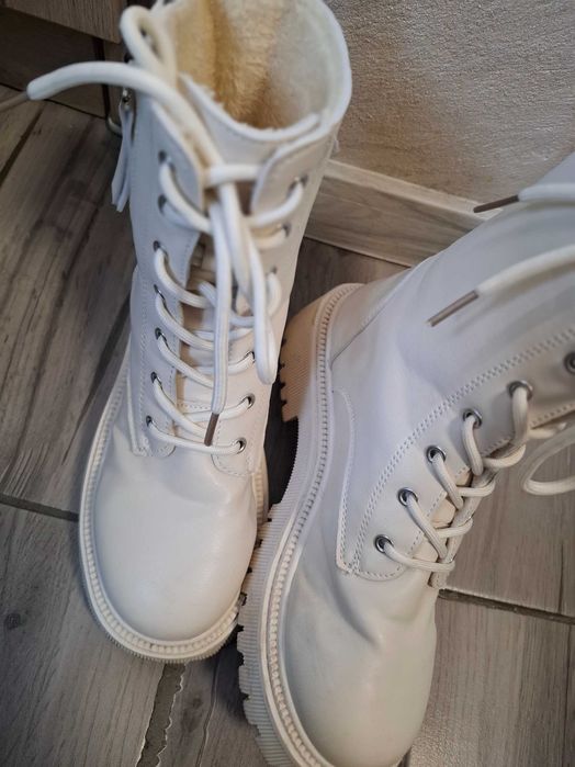 Топли дамски боти-37