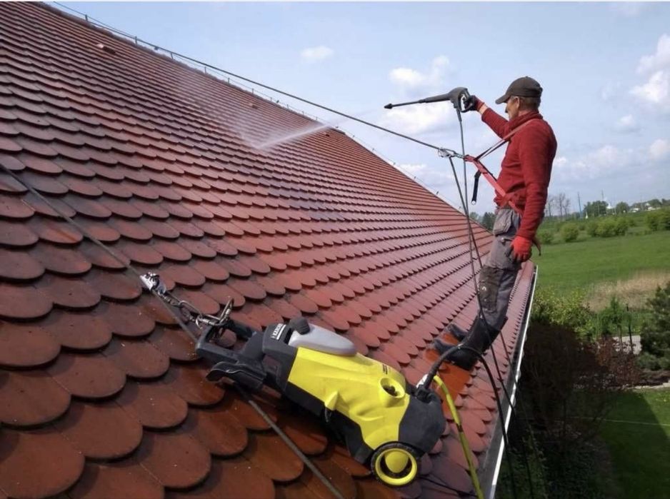 Reparatii rapide la acoperisuri si sistemul de scurgere