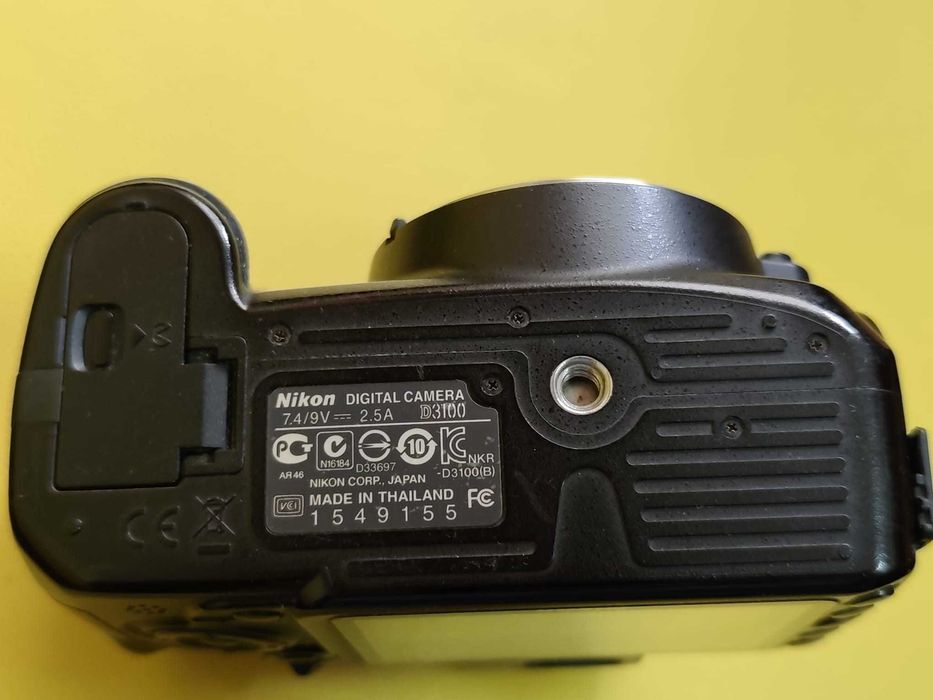 Încărcător NIKON MH-24 +2 Battery Nikon EN-EL 14. DSLR D3100 defect.