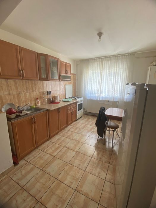 Vand apartament !