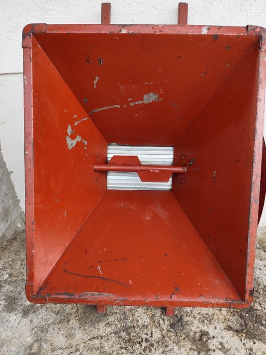 Zdrobitor struguri