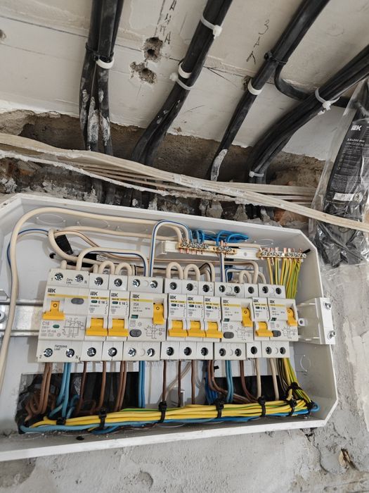 Электрик,электромонтаж