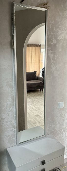 Пролам зеркало с тумбой