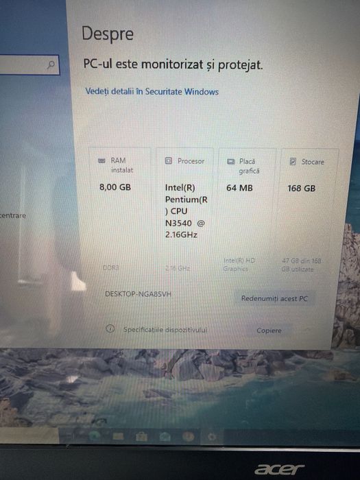 Laptop Acer Quadcore 8g 180g ssd 17 inch