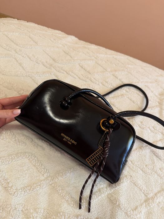 Черна дамска чанта