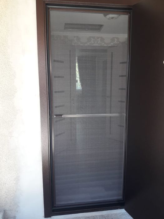 Москитные сетки Алматы. Ремонт окон.