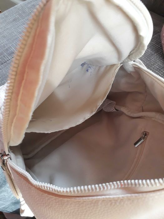 Rucsac negru si alb impreuna