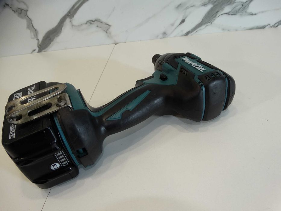 Makita DTD 129 - Акумулаторен импакт драйвер 160 Нм