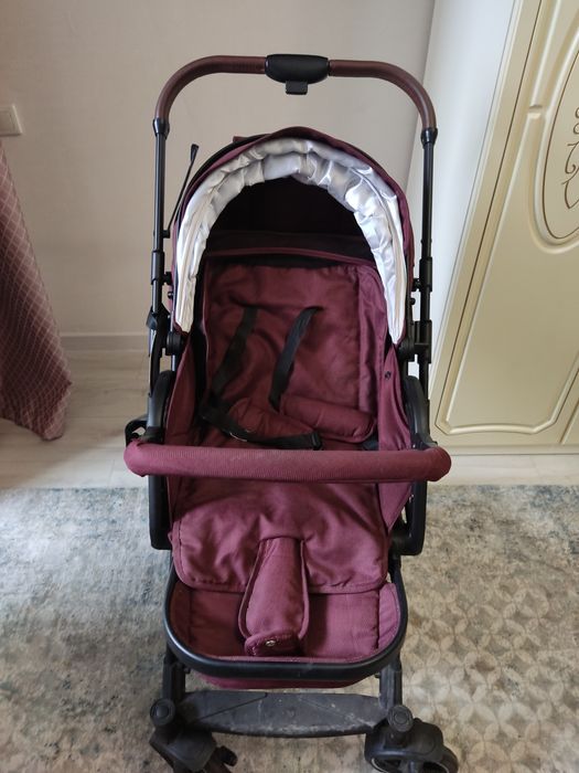 Срочно продам детскую коляску