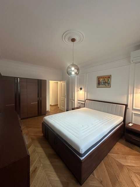 Дава се под наем Двустаен апартамент в София, Център - 79 кв.м за 1500 € - Снимка #8