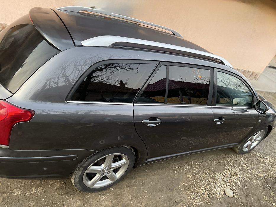 Dezmembrari toyota avensis t25  2003-2009