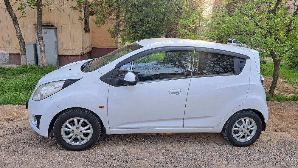 Spark sotiladi. 2011 yil. Ustiga yana 4100, kelishiladi.