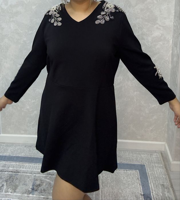 Платье нарядное