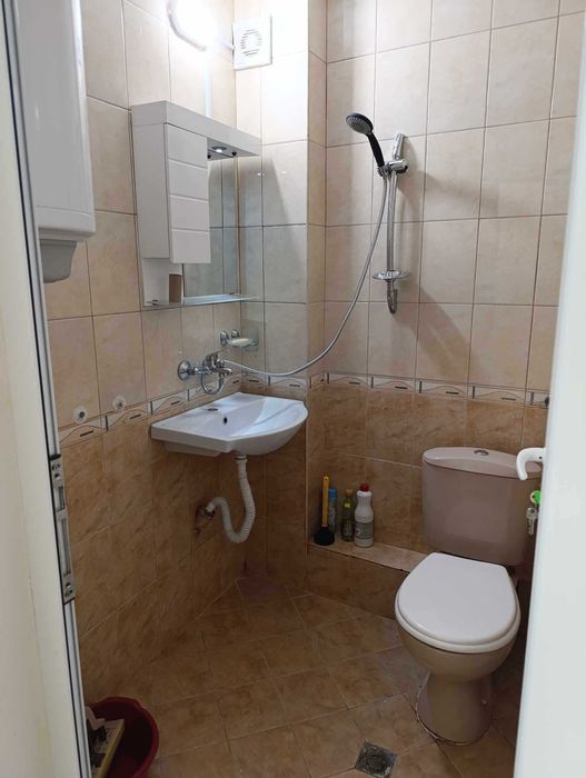 Дава се под наем Двустаен апартамент в Варна, Лятно кино Тракия - 55 кв.м за 357 € - Снимка #13