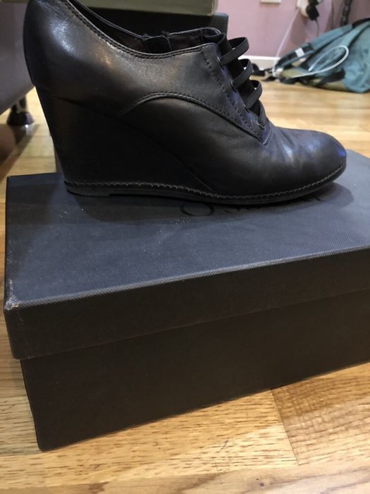 Ботильоны натуральная кожа.