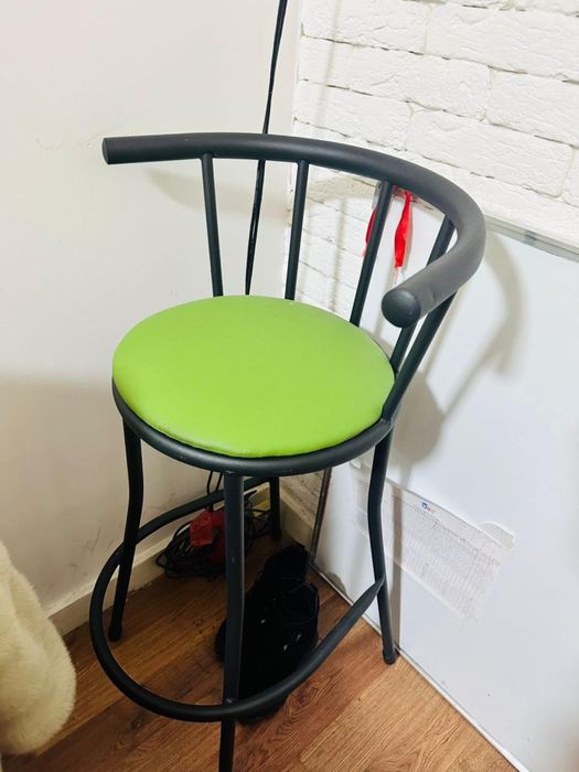 Продам офисные мебели