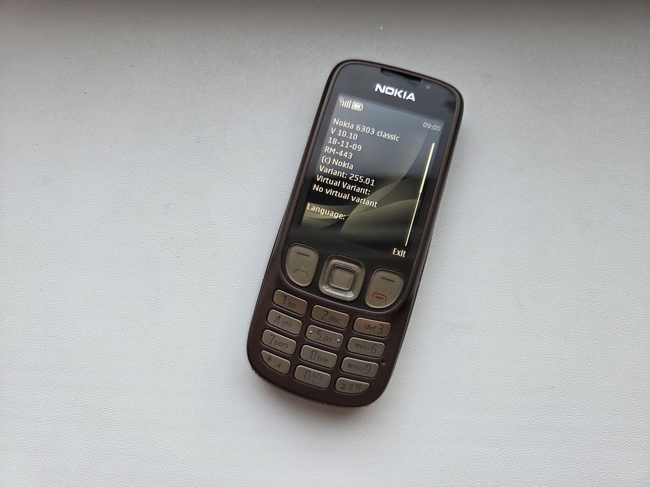 Nokia 6303i - telefon cu butoane