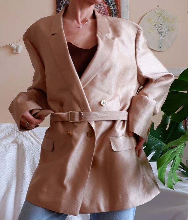 Блейзър /сако ASOS  в златисто екрю