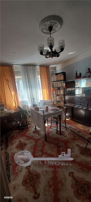 Zimbru 2 Camere Decomandat Bloc 1988 Etaj 3 Din 8