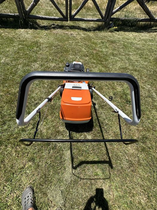 Моторна косачка STIHL
