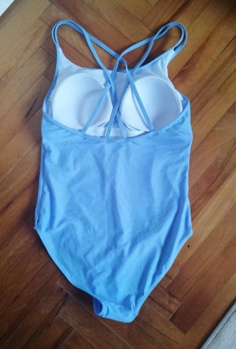 Costum de baie intreg