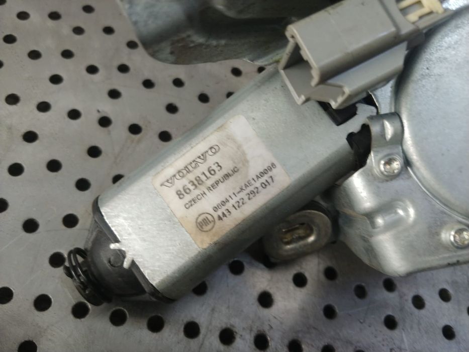 8638163   443122292017