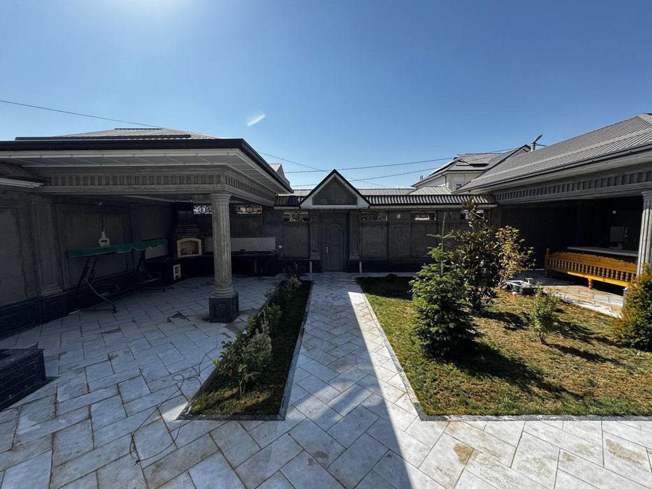 Elitniy mahalla 5 sotix evro dom sotiladi. Xoji Ota mahalla