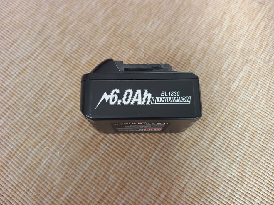 Mini drujba electrica Makita 22cm cu acumulator BL 6Ah