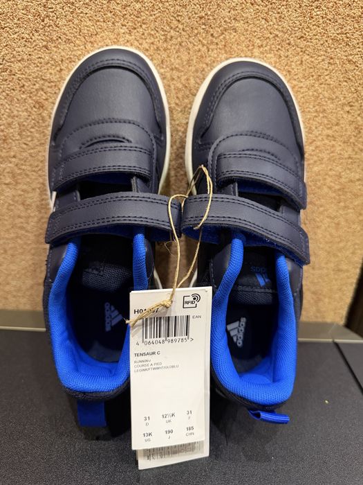 Детски маратонки adidas чисто нови