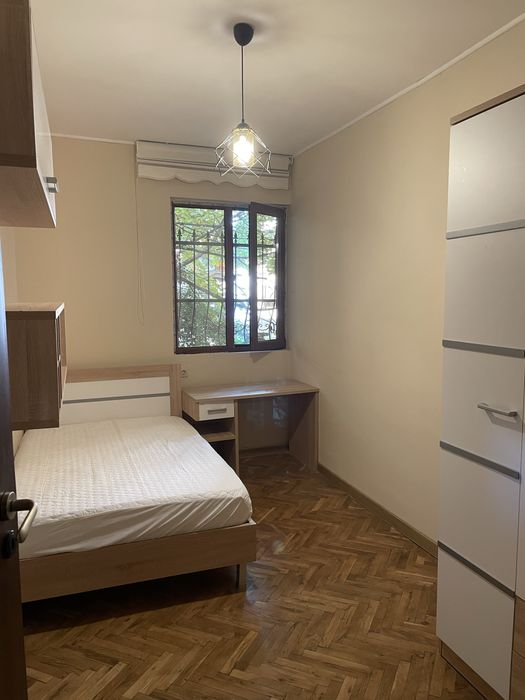 Дава се под наем Тристаен апартамент в Варна, Център - 75 кв.м за 897.6 € - Снимка #3