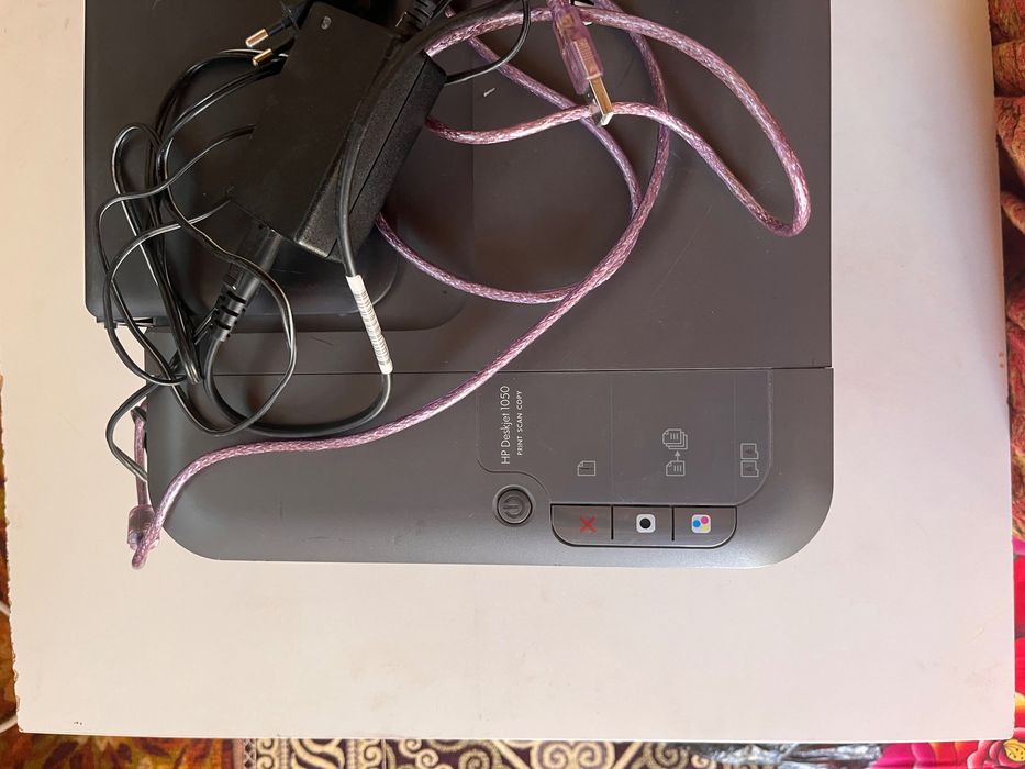 Принтер б/у в неисправном состоянии , на запчасти