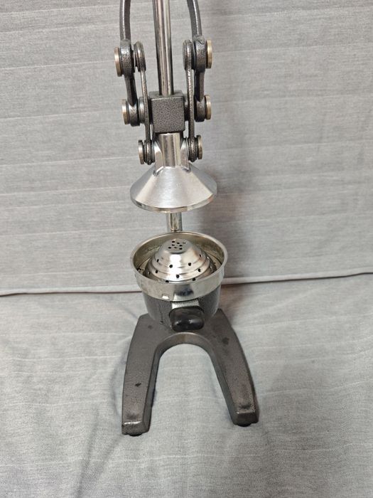 Storcator De Citrice - Fructe - Tomate Tip Presa Manual Cu Baza Din Fonta Antiderapant + Otel Inoxidabil