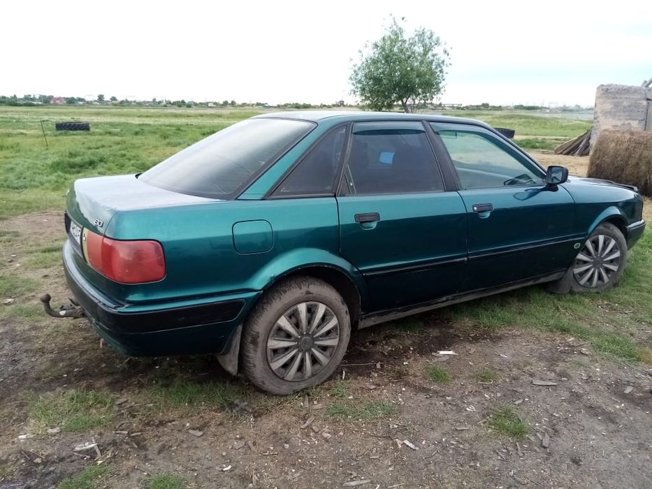 Продам ауди 80 б4
