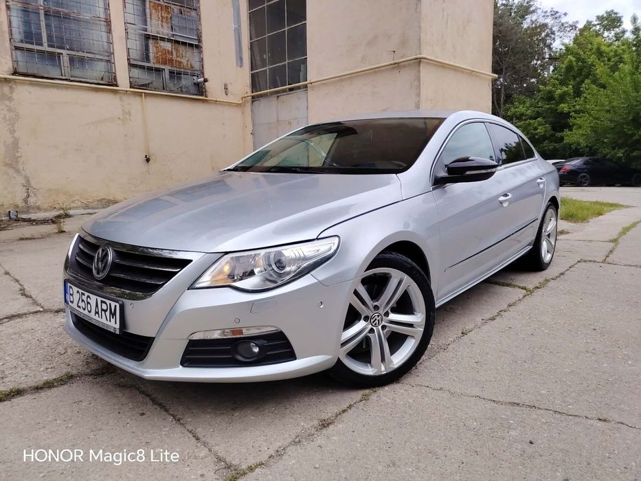 VOLKSWAGEN Passat CC