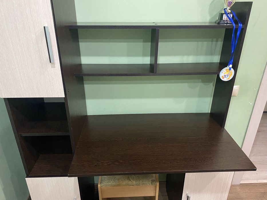 Стол компьютерный письменный