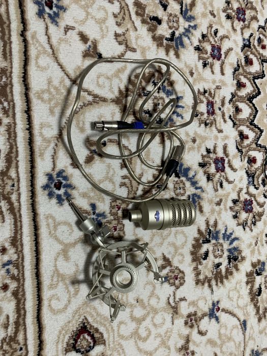 Аудиокарта с микрофоном