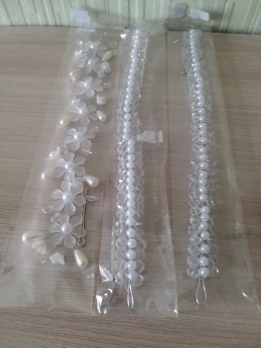 Веточки для волос