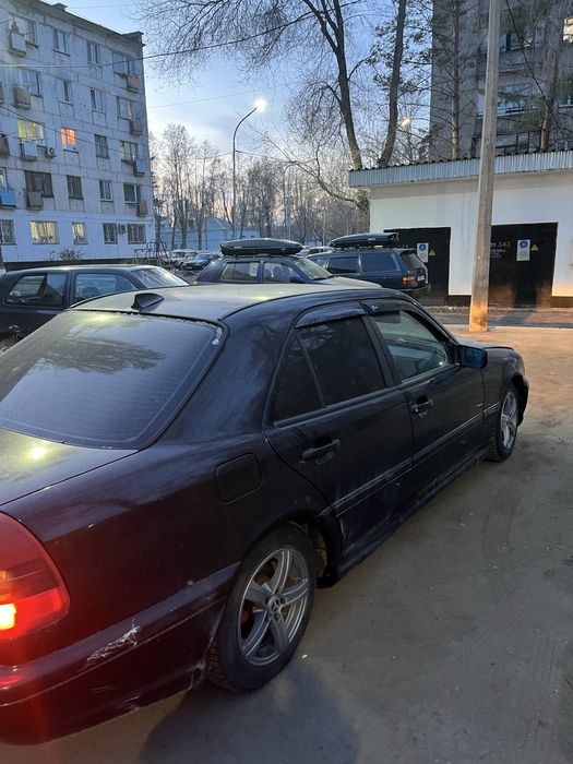 Мерседес Бенз C180 W202