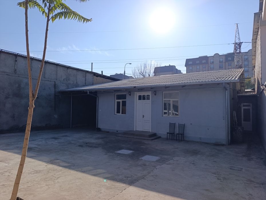 Сотилади. Нотурар 4,6 сотк, 1 линия. Чкалов метро, за сотку 50 000 $