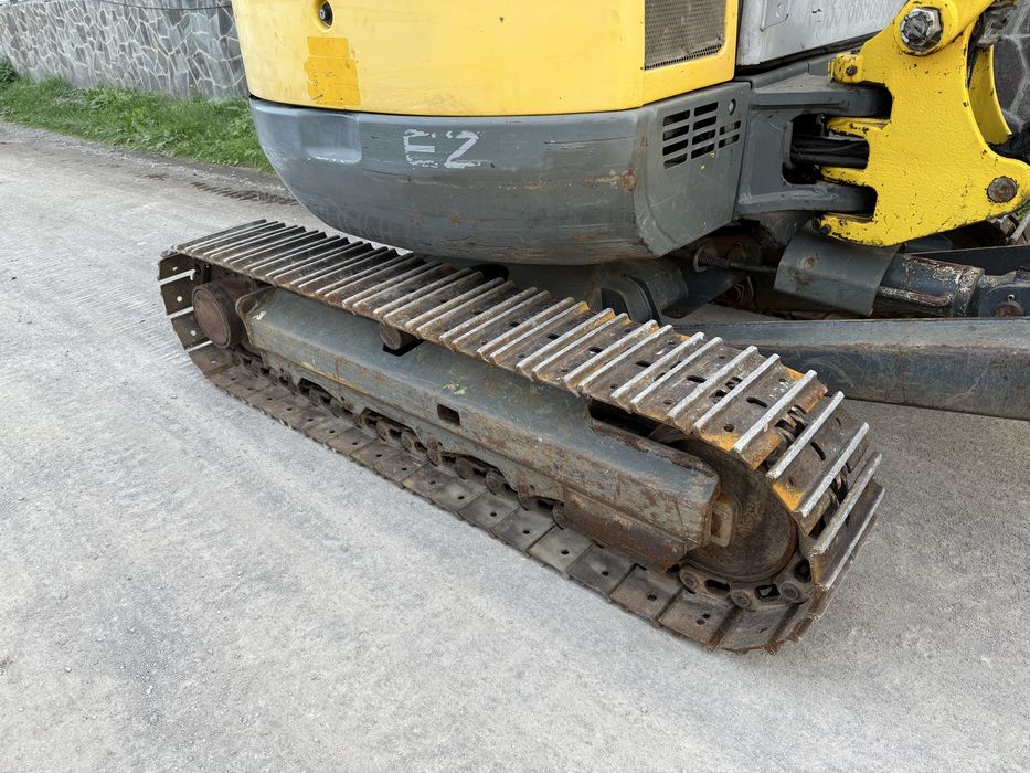 De vanzare sau da inchiriat Excavator Wacker Neuson