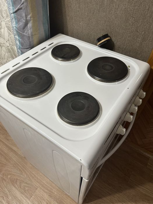 Продам электроплиту
