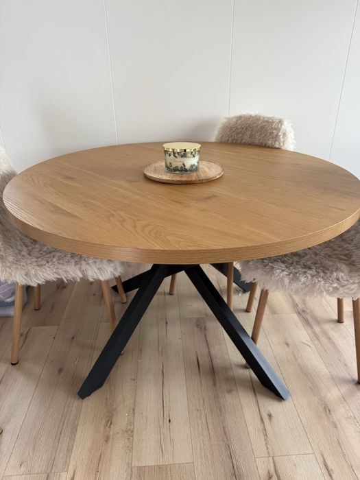 Masa Jysk Nortoft rotunda 120 cm diametru, Nou !