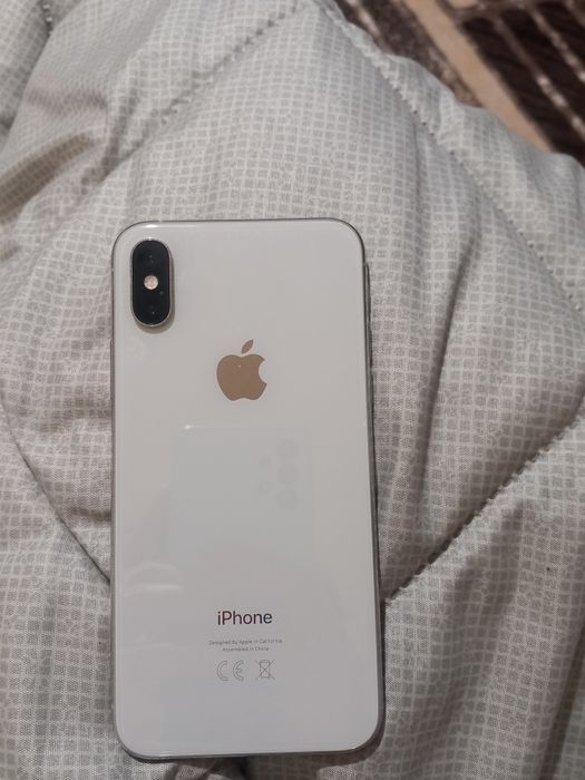 Продавам iPhoneX за части
