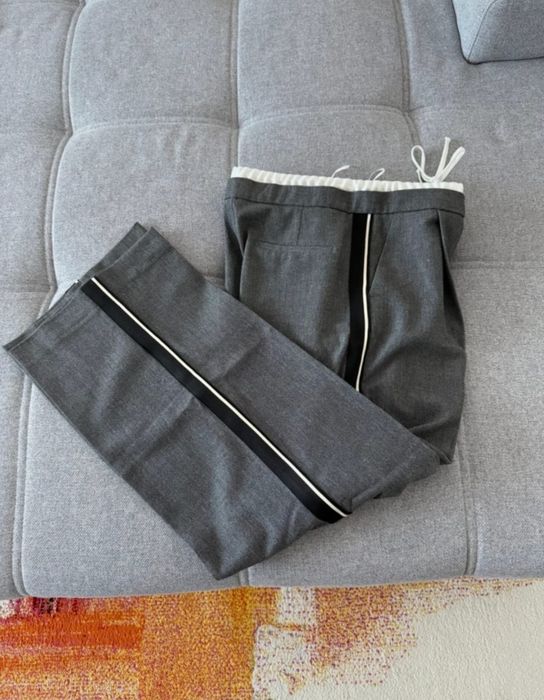 Pantaloni Zara în stare perfecta