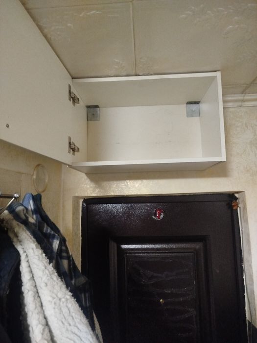 Продам шкаф настенный