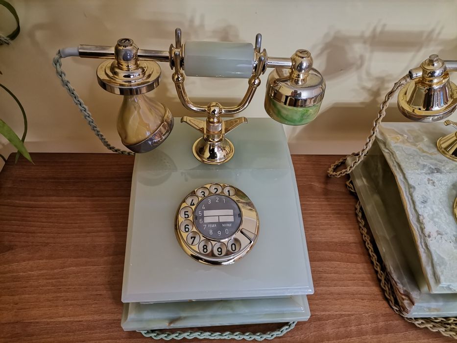 Старинен ретро домашен телефон POST DFeAp 302 от бронз и мрамор