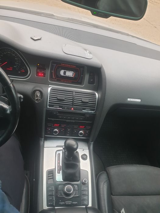 De vanzare urgent Audi Q7