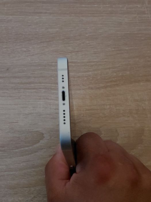 IPhone 13 Alb Baterie 100%
