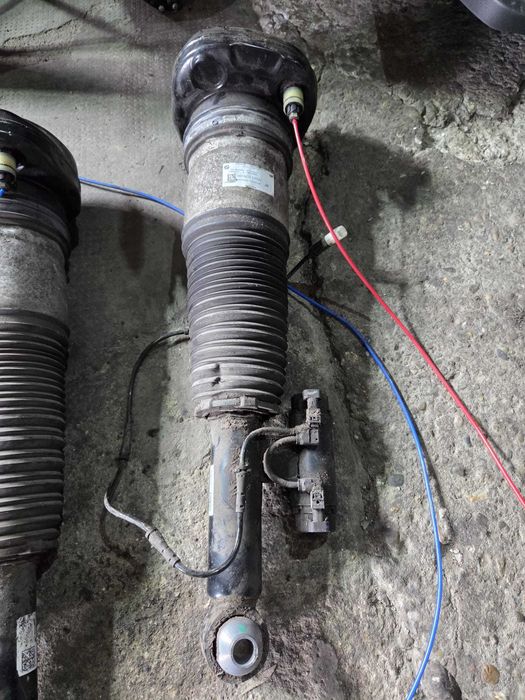 Perna aer spate stanga dreapta BMW G11 G12 cod 7915953